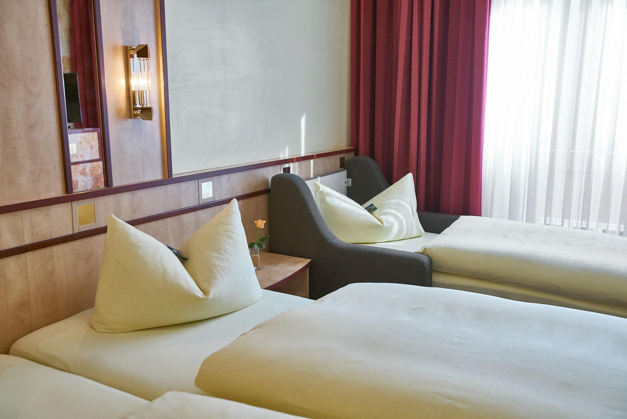 Hotel Alfa Zentrum Munchen Bagian luar foto