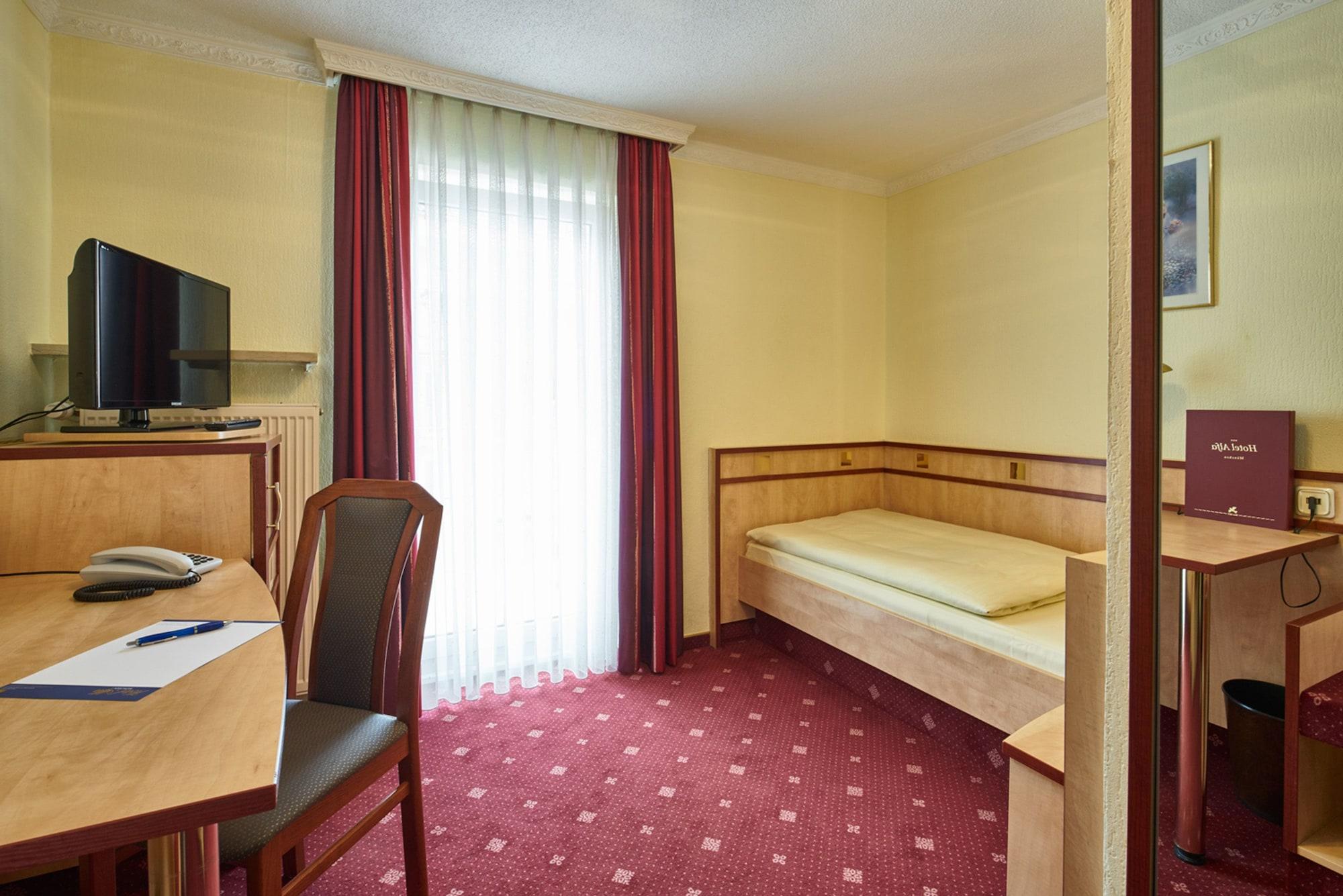 Hotel Alfa Zentrum Munchen Bagian luar foto