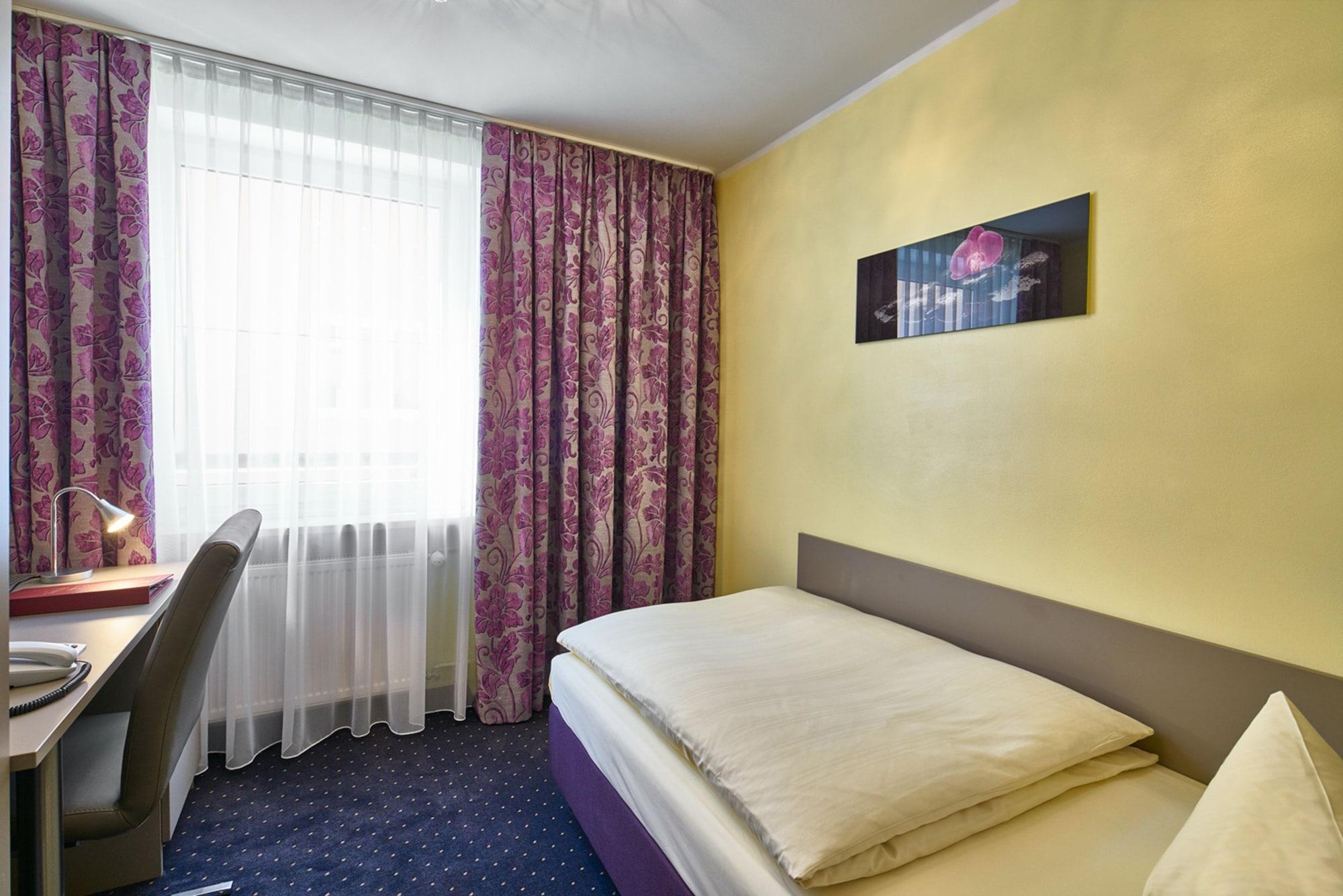 Hotel Alfa Zentrum Munchen Bagian luar foto